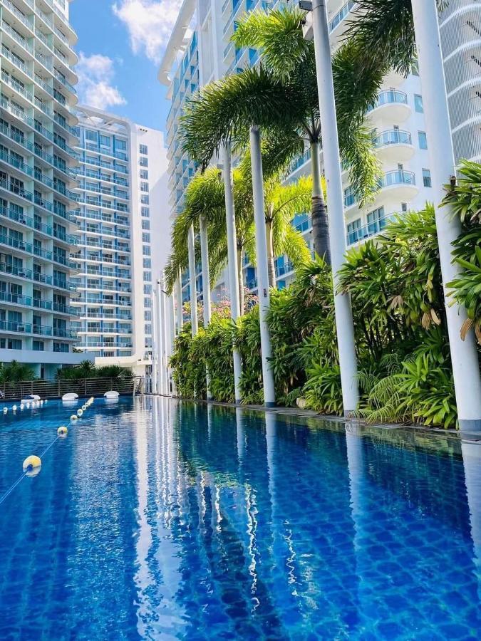 Azure Condo Resort Paranaque Bldg Maldives Manila Exterior foto